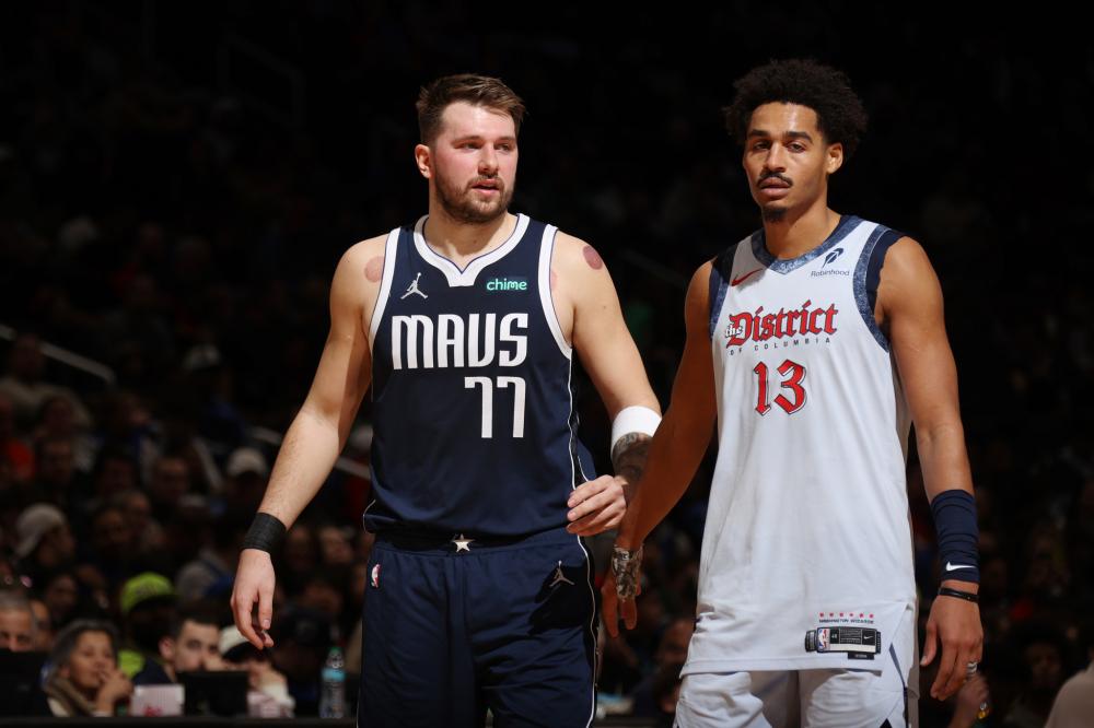 亚马尔：巴萨是欧冠夺标热门，球队与上赛季输给.