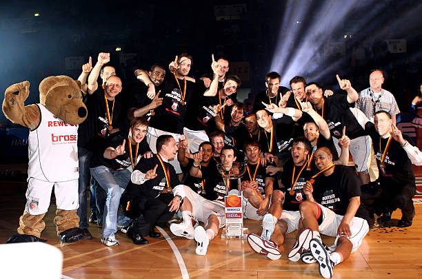 很明显是要 很明显是要