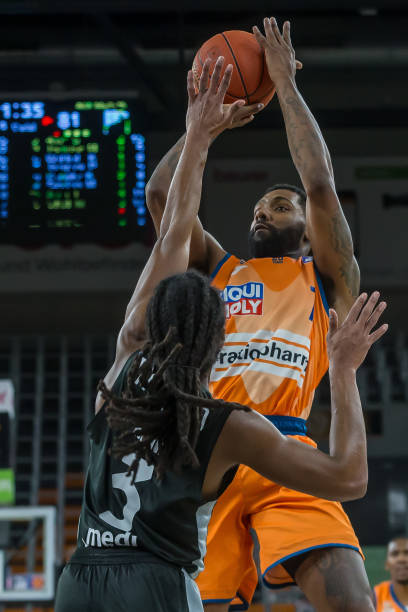 的战术套路 的战术套路